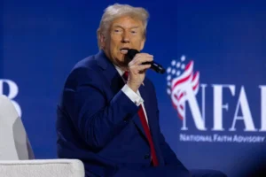 trump-quiet-on-how-he-will-separate-presidency-from-his-businesses