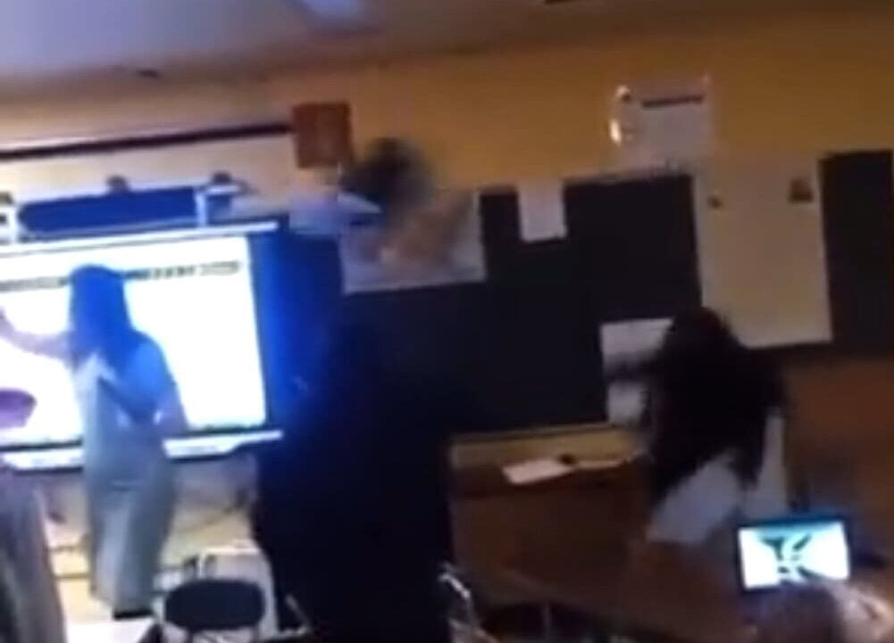 michigan:-student-attacks-high-school-teacher-with-chair-thrown-at-back-of-her-head-(video)-|-the-gateway-pundit-|-by-kristinn-taylor