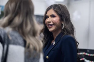 trump’s-dhs-pick-kristi-noem-expected-to-‘sail-through’-confirmation-–-washington-examiner