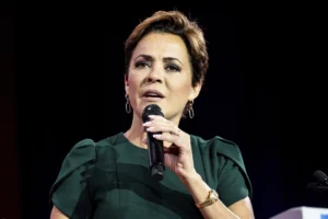 trump-names-kari-lake-to-serve-in-director-position-–-washington-examiner