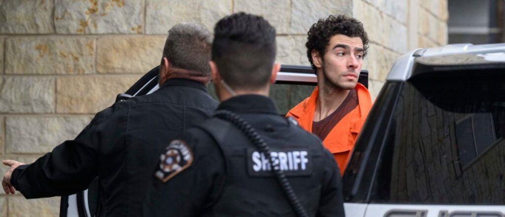 fact-check:-no,-amazon-has-not-sold-over-100,000-luigi-beanies-following-luigi-mangione’s-arrest