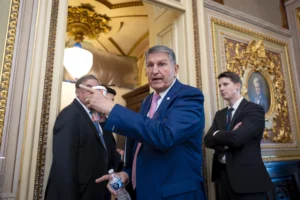 manchin-hands-parting-gifts-to-trump-and-biden-–-washington-examiner