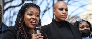 ‘our-squad-was-never-small,’-squad-member-says-in-farewell-floor-speech-that-barely-anyone-attended