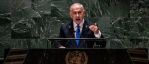 fact-check:-does-this-video-show-netanyahu-getting-attacked?