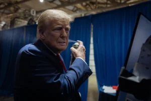 social-media-buzzes-over-trump’s-new-hairstyle-–-washington-examiner