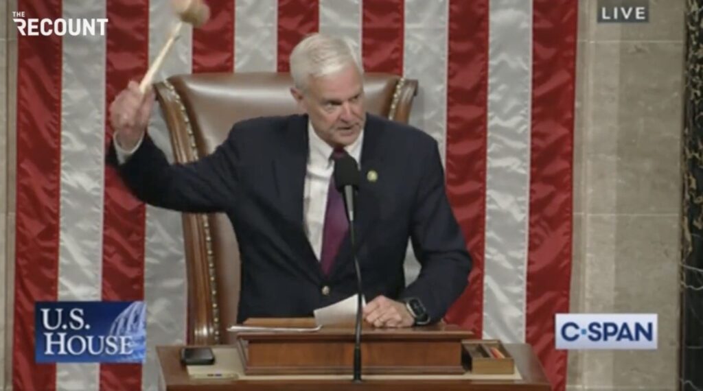 breaking:-us-government-shut-down-averted-–-house-passes-45-day-stopgap-resolution-(video)-|-the-gateway-pundit-|-by-jim-hᴏft