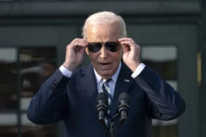 aviators,-wine,-and-custom-dog-collars:-biden-and-harris’s-gifts-to-world-leaders