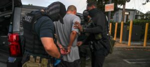 nyc-officials-let-illegal-migrant-child-molester-go-back-home-to-…-queens,-ice-says