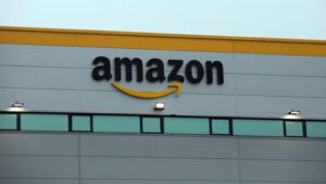 amazon-suffers-christmas-blow-as-10,000-workers-walk-off-the-job-at-worst-possible-time