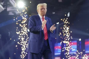 trump-applauds-‘disillusioned’-florida-lawmaker’s-switch-to-gop-–-washington-examiner