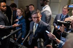 republicans-undecided-on-mike-johnson’s-speakership-despite-trump’s-support-–-washington-examiner