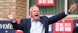 fact-check:-post-claims-to-show-tim-walz-with-racist-statue-in-kitchen