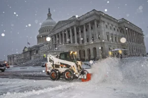 dc-shuts-down-due-to-snow-as-congress-prepares-to-certify-election-–-washington-examiner