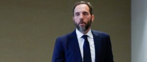 judge-in-docs-case-temporarily-blocks-jack-smith-from-releasing-trump-report