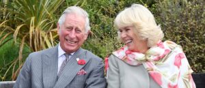 fact-check:-no,-queen-consort-camilla-did-not-reveal-she-was-born-a-man