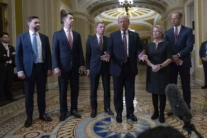 trump-downplays-strategy-fight-after-huddle-with-senate-gop-–-washington-examiner