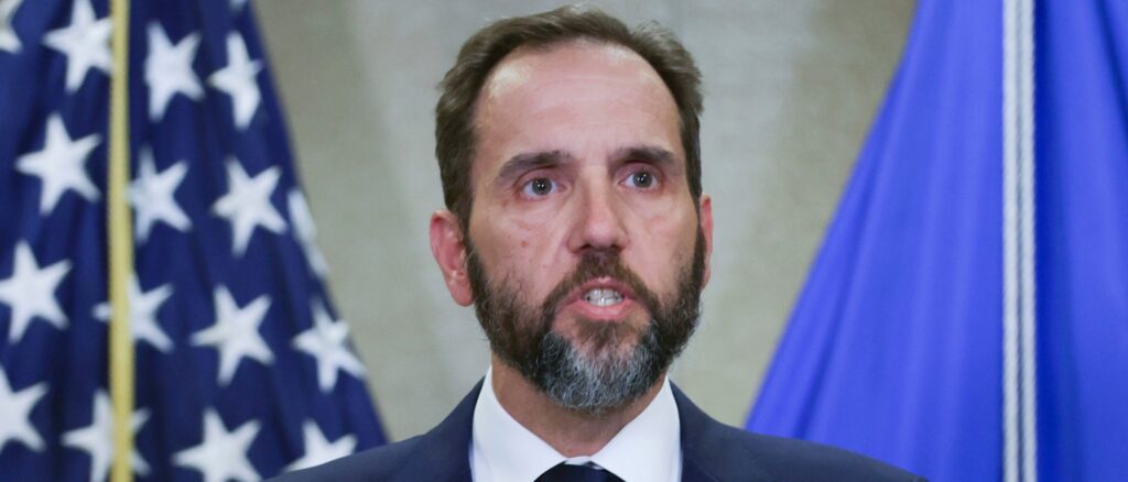 federal-appeals-court-leaves-door-open-for-jack-smith-to-release-report-on-trump-cases