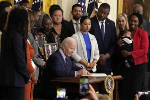 unelected-‘swamp’-takes-control,-imposes-19-rules-for-every-law-passed-–-washington-examiner