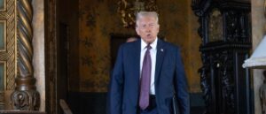 fact-check:-donald-trump-tweet-about-tony-robinson-is-fake