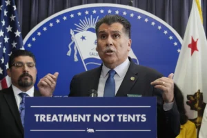 la-county-sheriff-‘confident’-wildfire-looters-will-be-‘held-accountable’