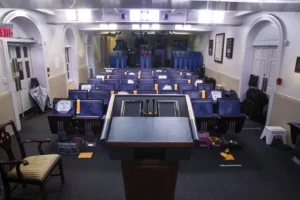 top-leaders-of-democratic-party-are-‘don’t-know’-and-‘nobody’:-poll