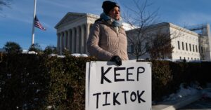 ‘my-chinese-spy’-memes-show-americans-aren’t-sold-on-the-tiktok-ban