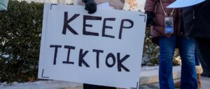 think-tiktok’s-bad?-check-out-the-latest-chinese-app-driving-american-kids-wild