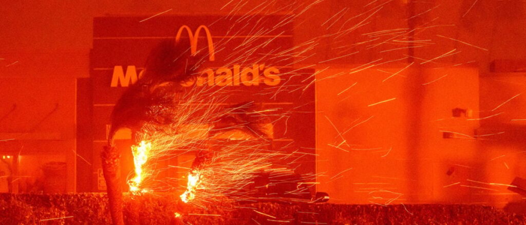 fact-check:-no,-this-image-does-not-show-a-mcdonald’s-burnt-down-during-los-angeles-wildfires