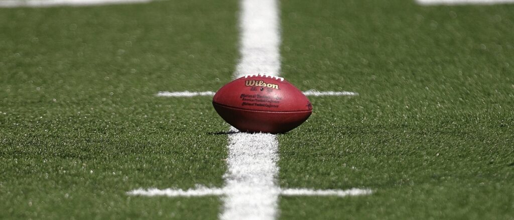 homecoming-queen-hopeful-dies-at-17-after-collapsing-on-football-field-before-game