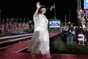 roseanne-barr-cuts-inauguration-theme-song:-‘daddy’s-home’-–-washington-examiner