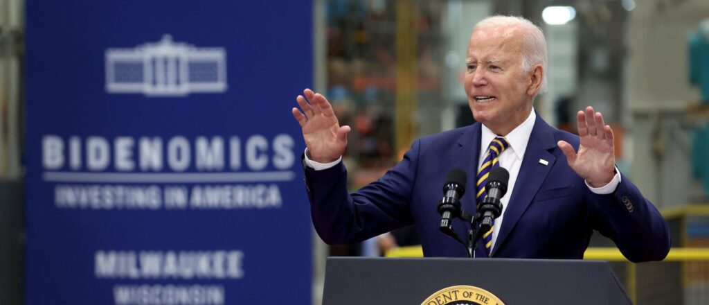 biden’s-economic-approval-dives-to-lowest-point-of-his-presidency:-poll