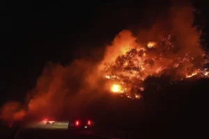 three-fires-prompt-evacuations-near-san-diego-overnight-–-washington-examiner