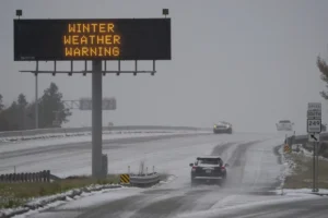 winter-storm-bringing-snow,-sleet,-and-ice-to-texas-and-gulf-coast