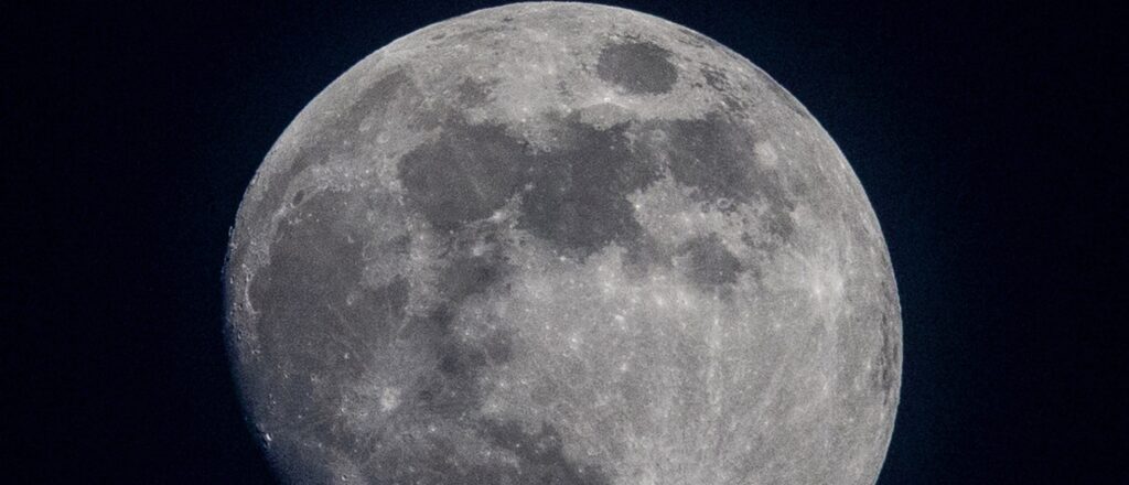 fact-check:-there-was-no-red-moon-on-eve-of-trump’s-inauguration-day