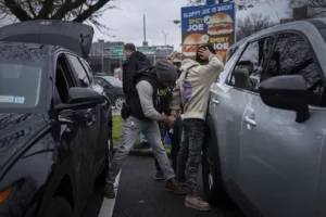 ice-moves-quickly-to-arrest-illegal-immigrants-–-washington-examiner