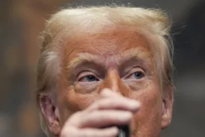 courts-consider-temporarily-halting-trump-birthright-citizenship-order