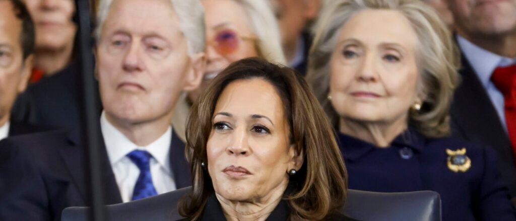 report:-kamala-harris-reached-out-to-hillary-clinton-on-handling-presidential-race-loss