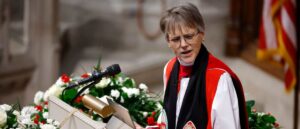fact-check:-no,-this-woman-is-not-a-catholic-bishop