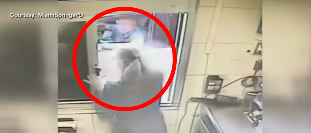 ‘over-a-penny’:-video-shows-man-allegedly-splashing-hot-coffee-on-mcdonald’s-manager-in-drive-thru