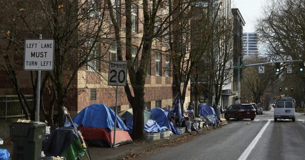 portland-official-says-not-to-call-911-except-in-‘life-or-death’-emergency-as-overdoses-spike