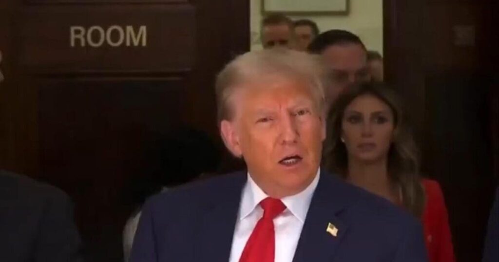 trump-delivers-fiery-remarks-before-heading-into-courtroom-on-day-2-of-letitia-james’-show-trial-(video)-|-the-gateway-pundit-|-by-cristina-laila