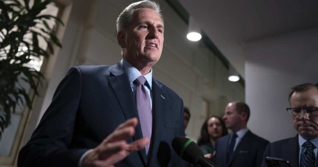house-moves-forward-with-motion-to-oust-mccarthy,-setting-up-historic-vote