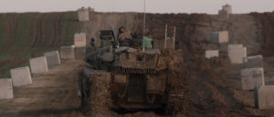 fact-check:-image-claims-to-show-israeli-tank-modified-into-a-fruit-stand-in-gaza