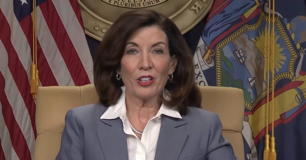 new-york-governor-kathy-hochul-puts-illegals-ahead-of-citizens-again-announces-18,000-jobs-available-to-asylum-seekers-|-the-gateway-pundit-|-by-margaret-flavin