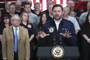 jd-vance-returns-to-the-scene-of-the-east-palestine-train-disaster-–-washington-examiner