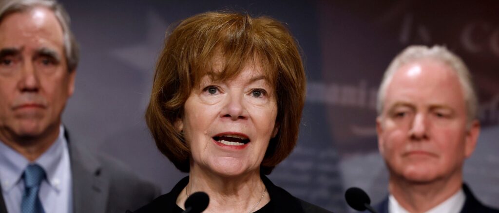 democratic-sen.-tina-smith-makes-shocking-retirement-announcement