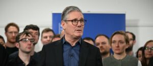 fact-check:-image-of-keir-starmer-appearing-to-enjoy-lobster-dinner-is-ai-generated