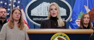 pam-bondi-vows-to-prosecute-fbi-agents,-government-officials-who-leak-info-on-ice-raids