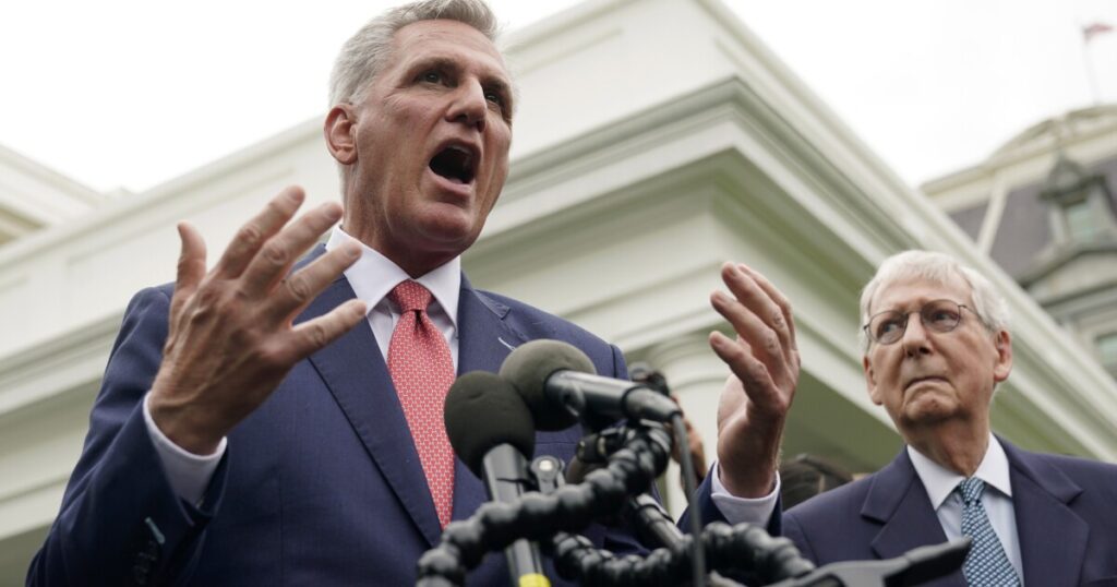 mcconnell-praises-mccarthy’s-service-to-nation-after-speakership-ouster