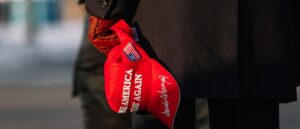 fact-check:-was-a-man-denied-healthcare-for-wearing-a-‘maga’-hat?